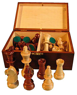WP Houten schaakstukken  - size 3 or 4